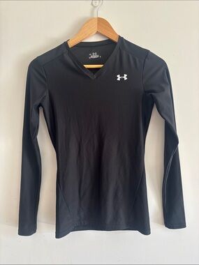 Under Armour Black Long Sleeve V-Neck Compression Top